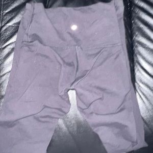 Black lululemon leggings